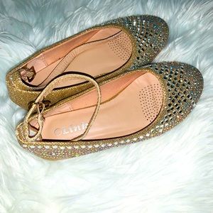 Girls gold dress shoes